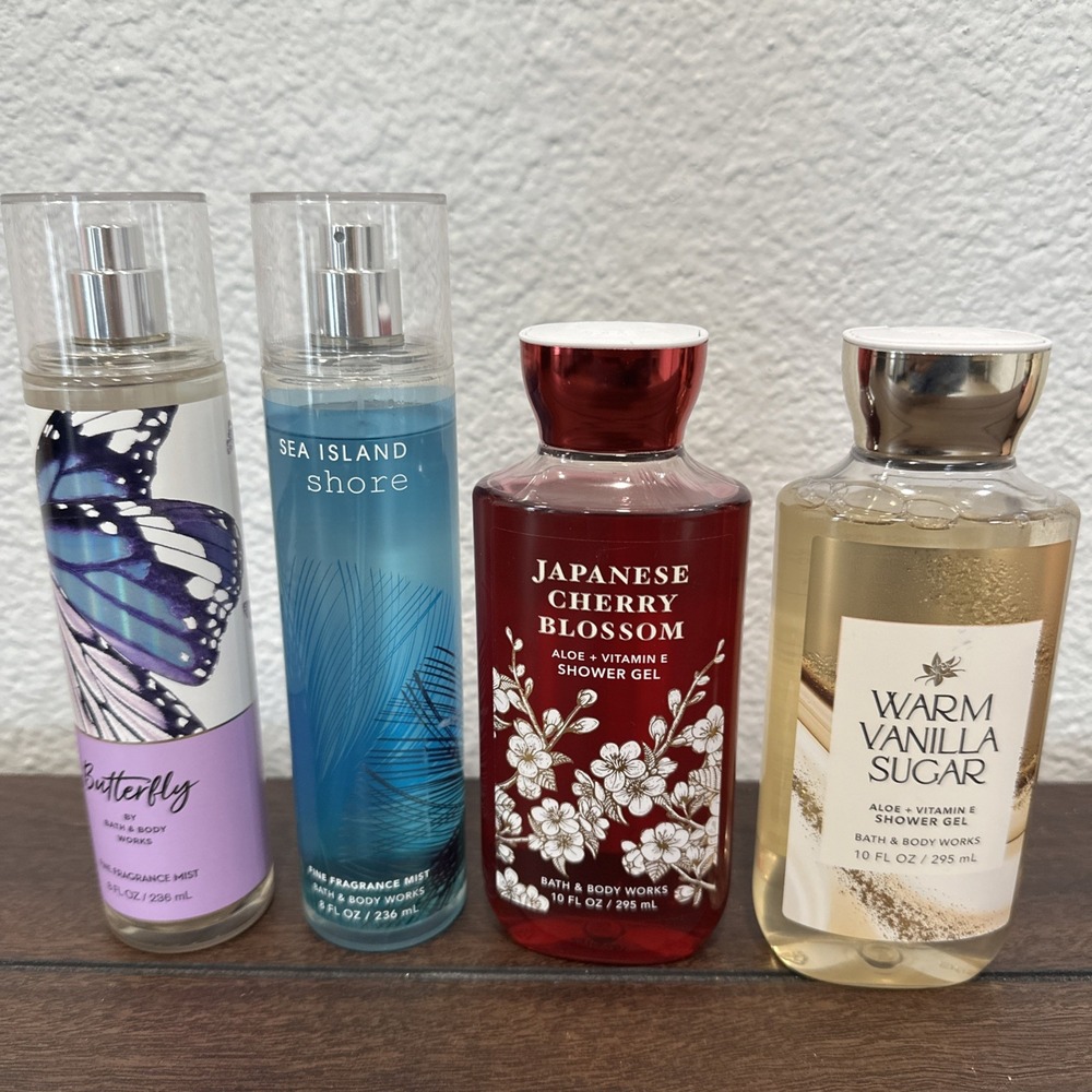 Lof ot 4 Bath & Body Works Shower Gel and Fragance Mist NEW